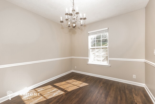 Building Photo - 7904 Rainey Dr