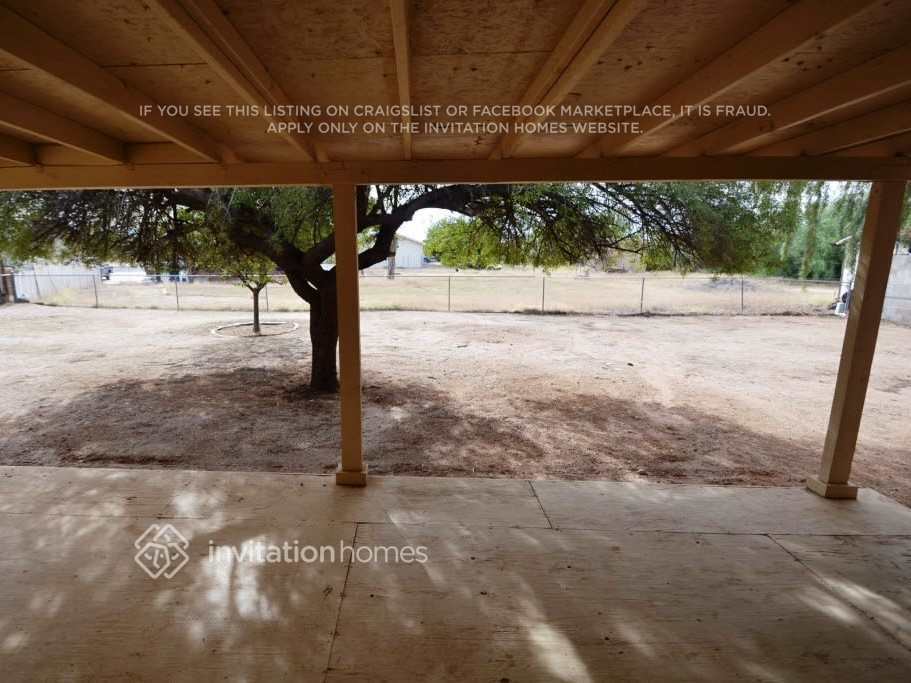 Building Photo - 10125 E Billings St