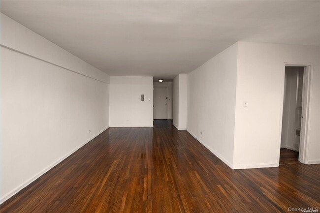 Building Photo - 94-30-94-58 58th Ave