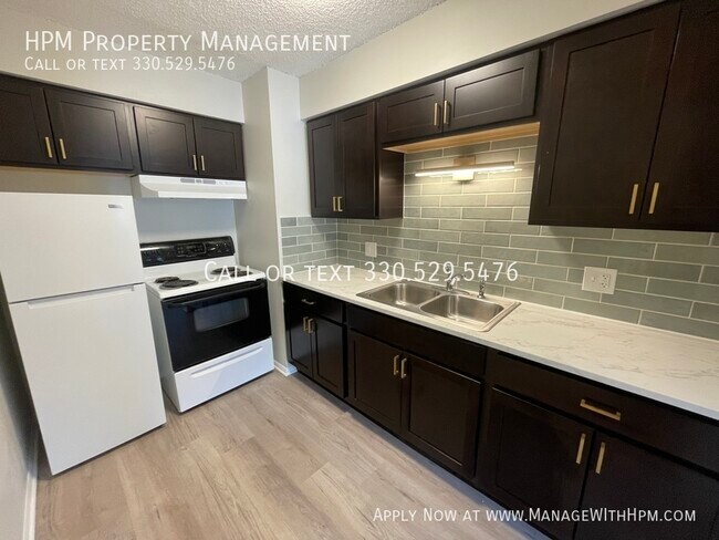 Foto del edificio - 1017 Howe Ave