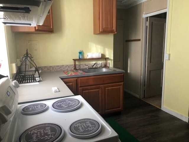 Foto del edificio - 8-3 Parker Avenue Unit