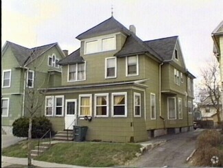 Building Photo - 208 Emerson St