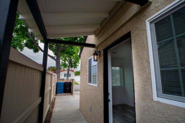 Foto del edificio - 1602 La Golondrina Ave