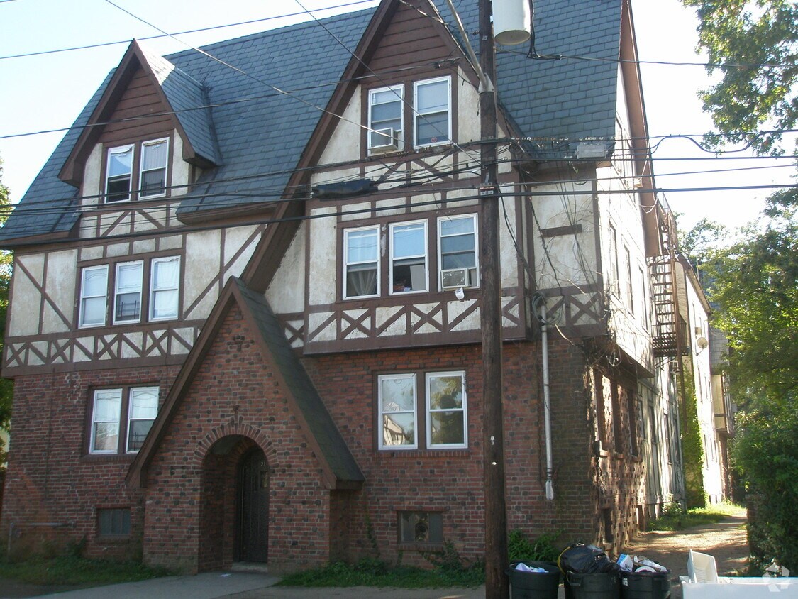 Building Photo - 21 Edna Ct