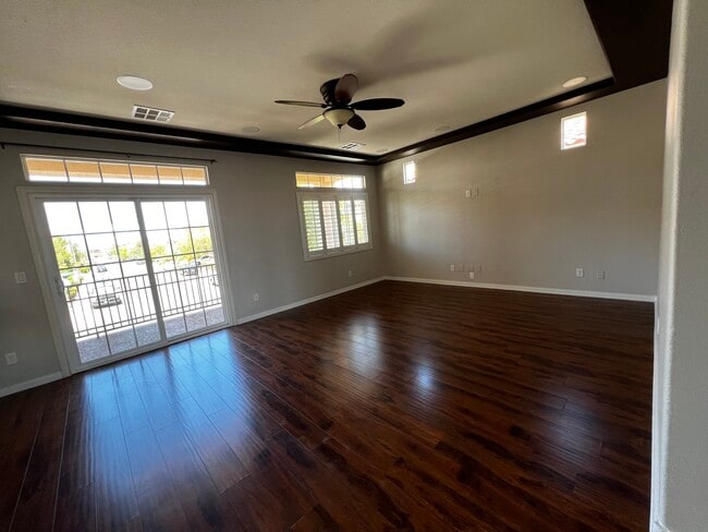 Foto del edificio - 5059 Bonnie Doon Ln