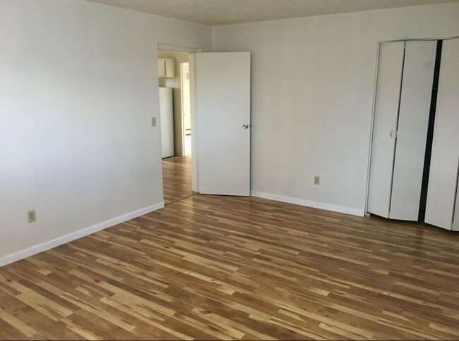Bedroom 1 - 5617 Kirby Ave