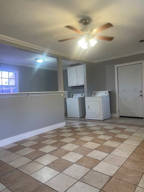 Building Photo - 412 Martinique Ave