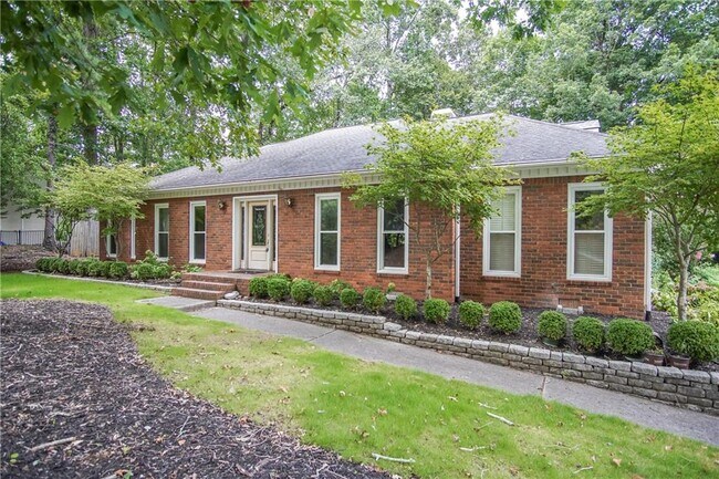Building Photo - 2344 Milstead Cir NE