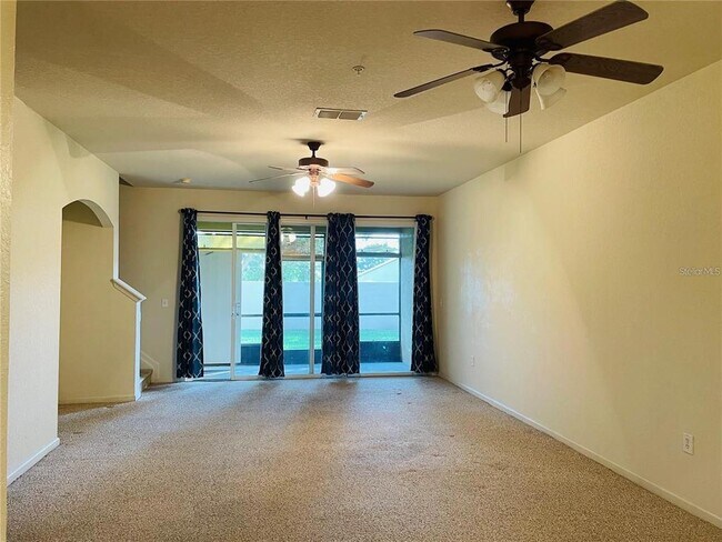 Building Photo - 3084 Ashland Ln N