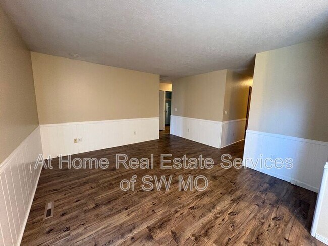 Foto del edificio - 522 E Ottowa Ct