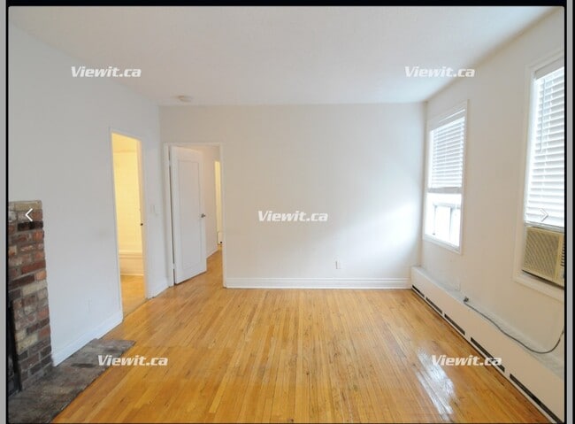 Building Photo - Beautiful 1 Bedroom in the Beaches