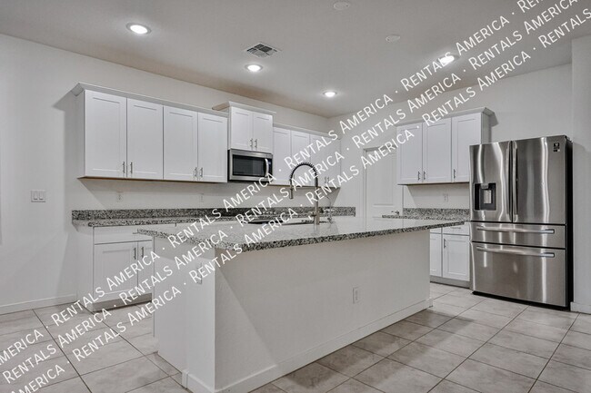 Building Photo - 1578 S 224th Ln