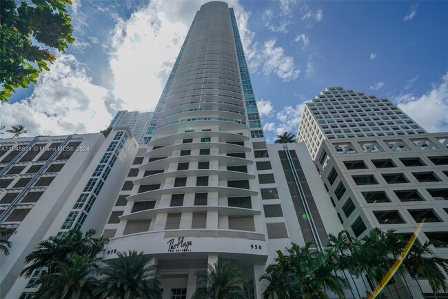 Foto del edificio - 950 Brickell Bay Dr