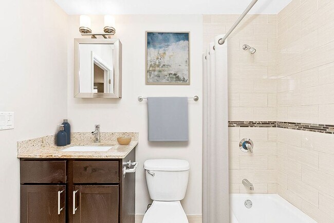 Foto del edificio - 4759 N Maplewood Ave