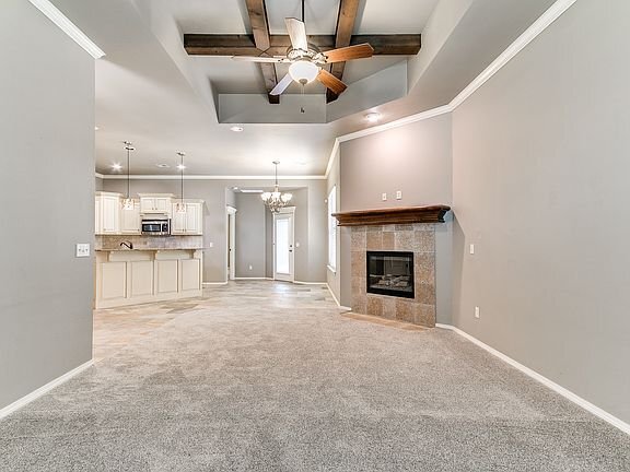 Foto del edificio - 19124 Cottonwood Ct