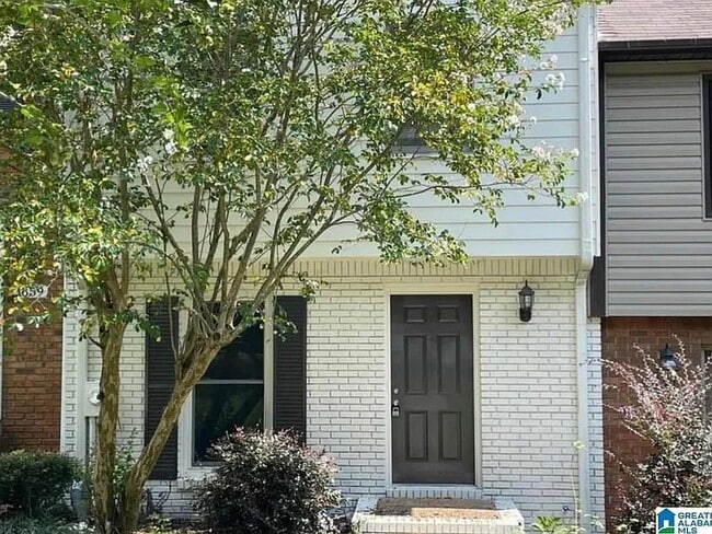 Building Photo - 1657 Ashwood Ln