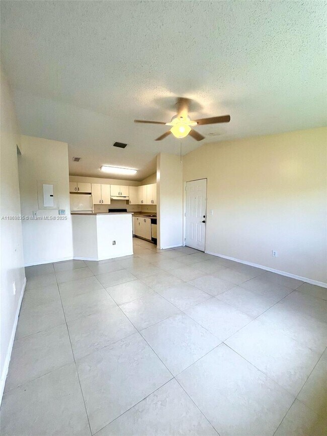 Foto del edificio - 3610 N 56th Ave