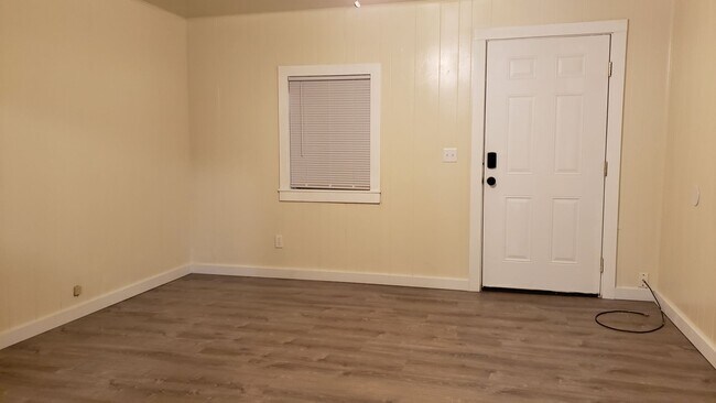 Foto del edificio - Charming Single Family Home In McKinleyville