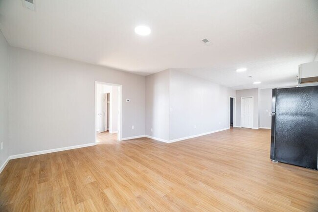 Foto del edificio - 2590 Briggs Rd