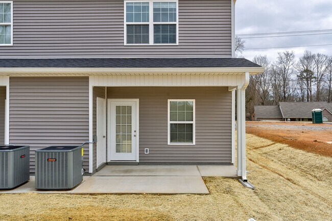 Foto del edificio - 8077 Bell Campground Rd