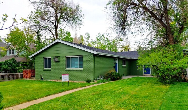 Building Photo - 2412 Mapleton Ave