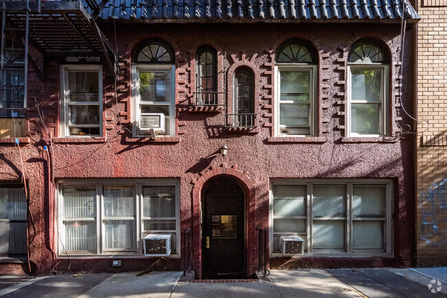 Foto del edificio - 8 Jones St