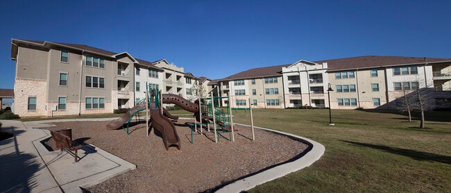 Building Photo - Montabella Pointe