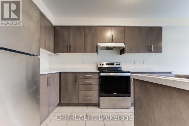 Photo du bâtiment - 740 Linden Dr