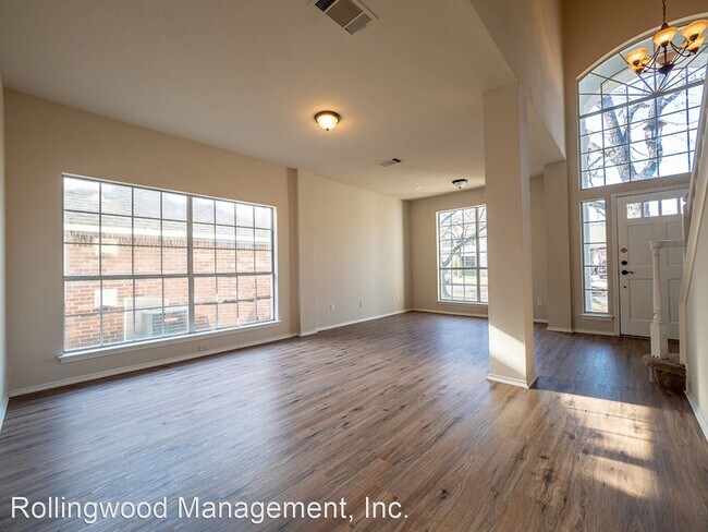 Foto del edificio - 4 br, 3 bath House - 3925 Newland Dr