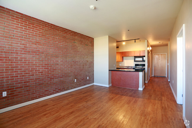 2HAB, 1BA - 834 ft² - Lincoln Pointe Lofts