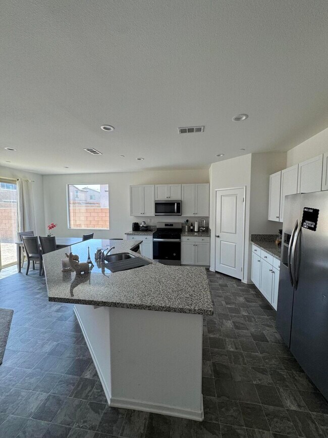 Building Photo - 53016 Cortina Pl