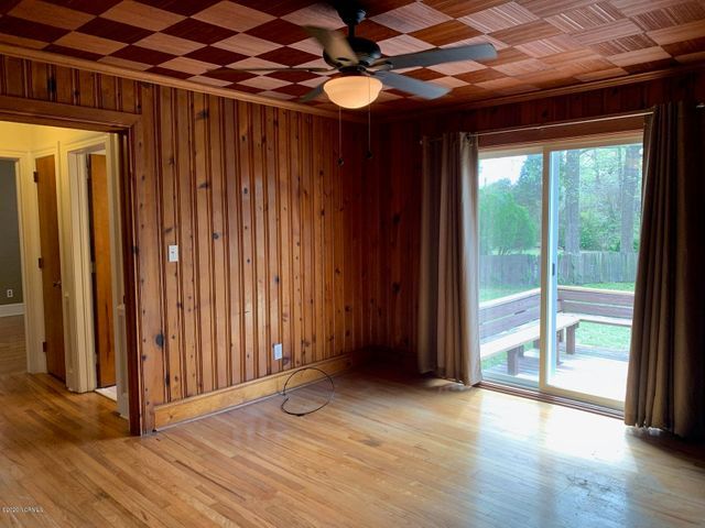 Building Photo - 2618 Jefferson Dr