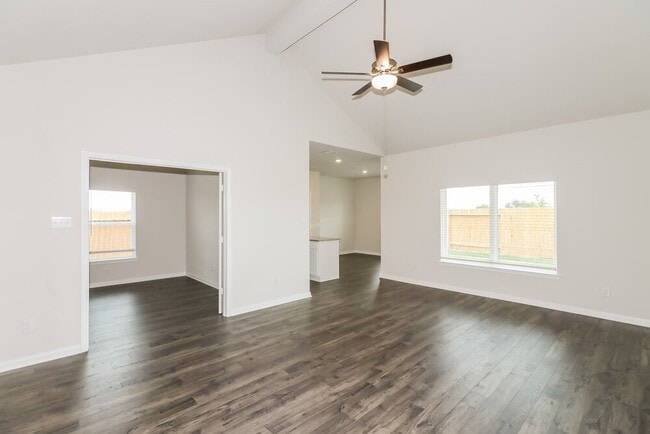 Building Photo - 428 Polly Grv Dr