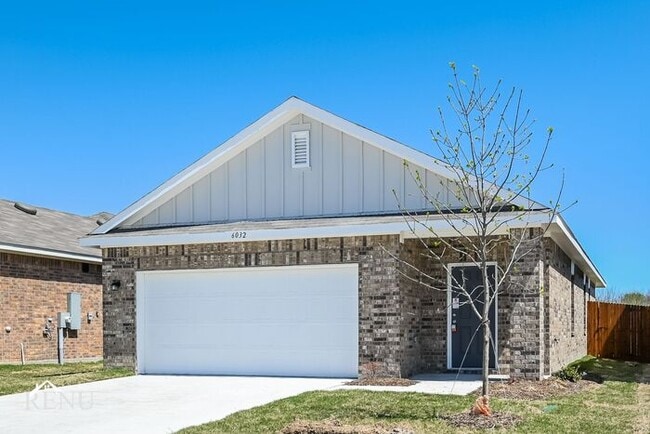 Building Photo - 6650 Charleston Dr