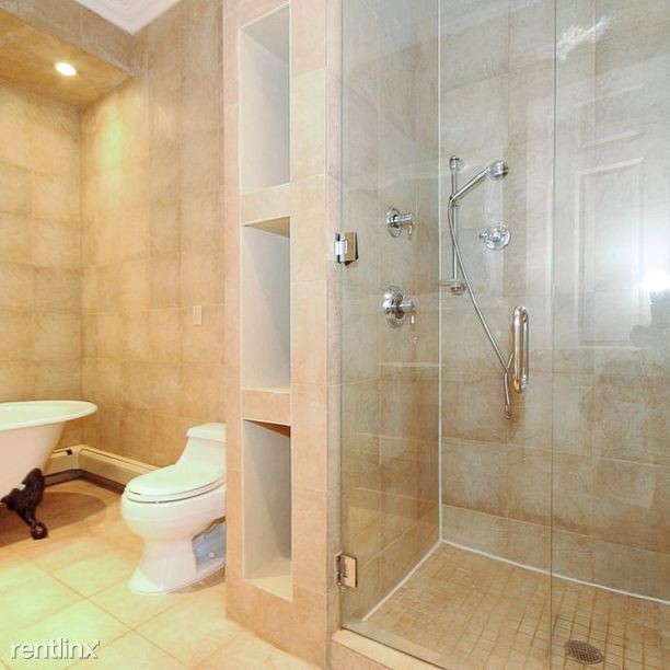 Foto del edificio - 517 Putnam Ave