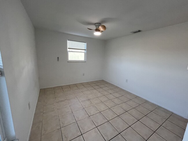Building Photo - Updated 3-Bedroom Home with Granite Kitchen & One-Car Garage