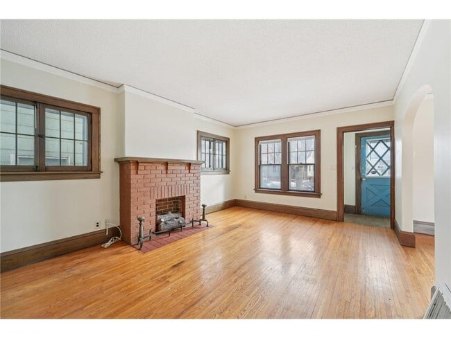 Foto del edificio - 661 Surrey Ave E