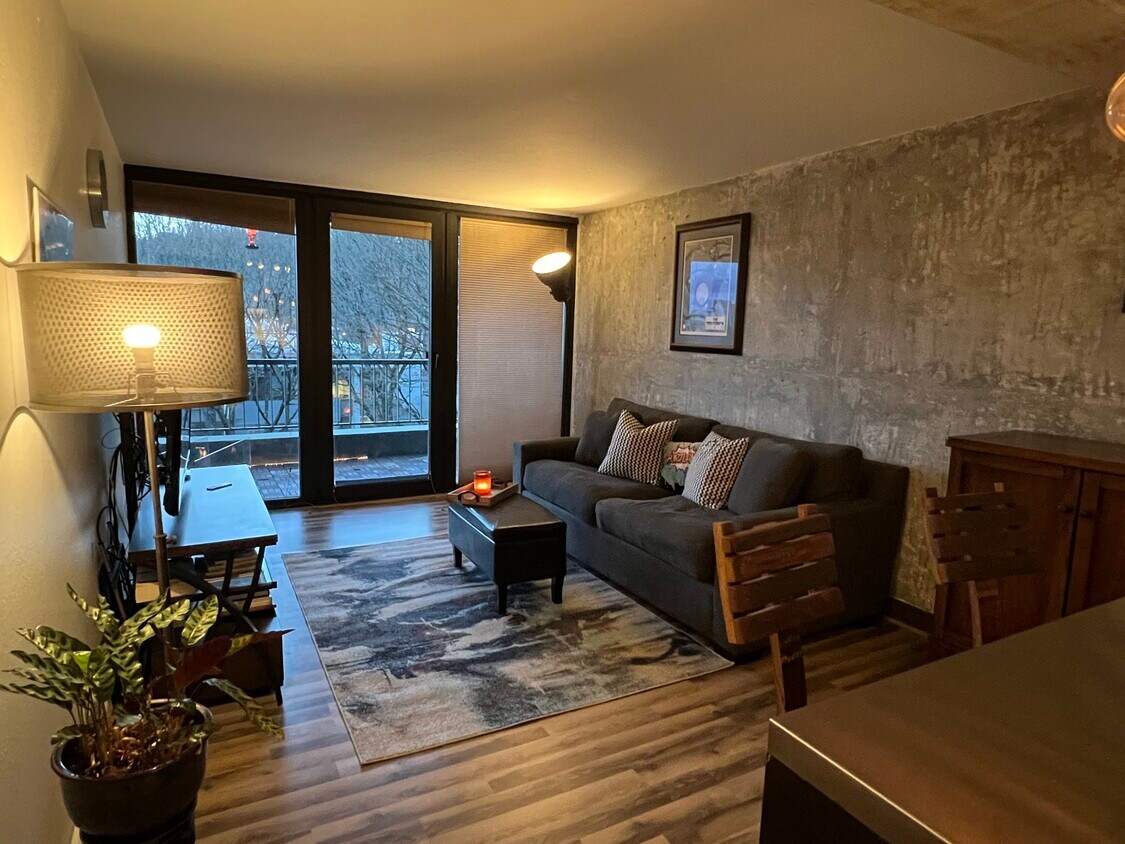 111 SW Harrison St Unit 4A, Portland, OR 97201 Condo for Rent in