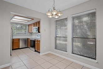 Building Photo - 13357 Water Oak Ln