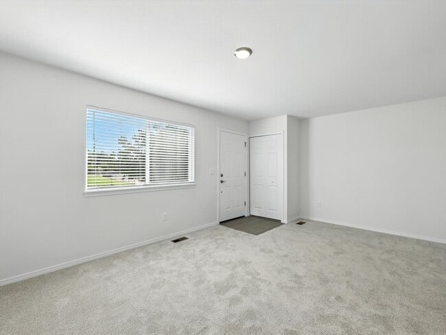 Building Photo - 4218 Forrest Hill Rd