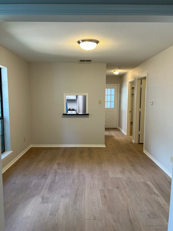 Foto del edificio - 13396 Garden Lake Rd