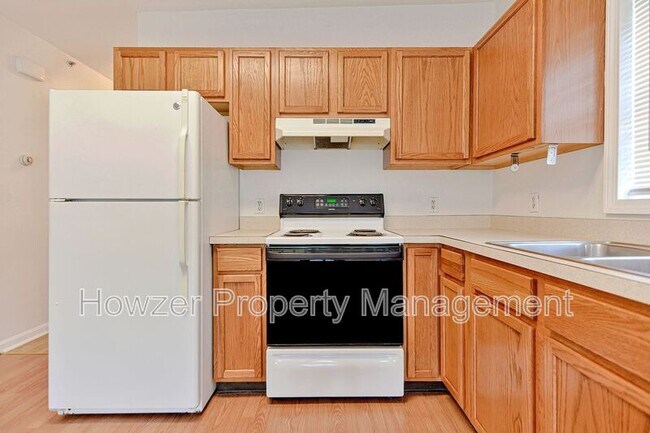 Building Photo - 7 Park Ave