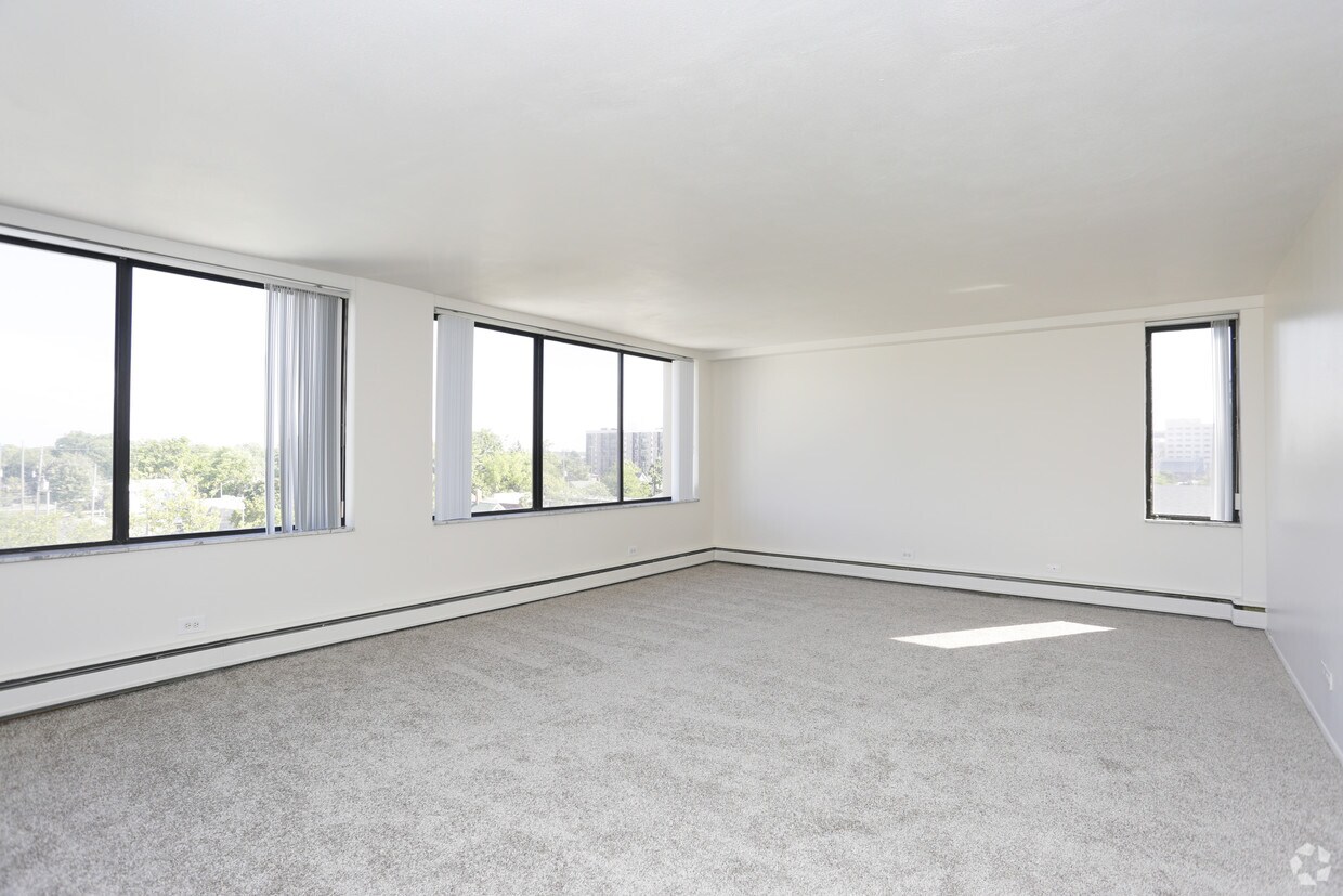 Lansing Tower Apartments in Lansing, MI