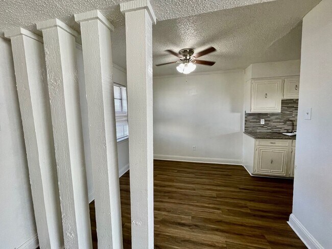 Building Photo - Nice Townhome in Arlington