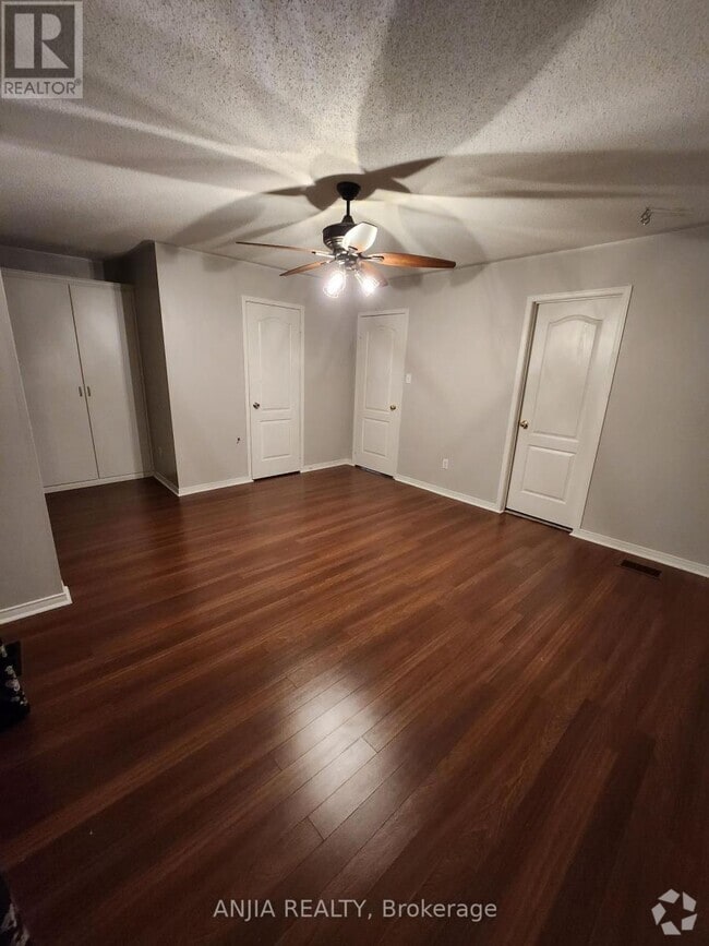 Building Photo - 3264 Flagstone Dr