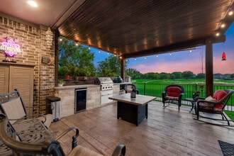 Building Photo - 2129 Portwood Way