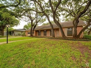 Building Photo - 6009 Mountainclimb Dr