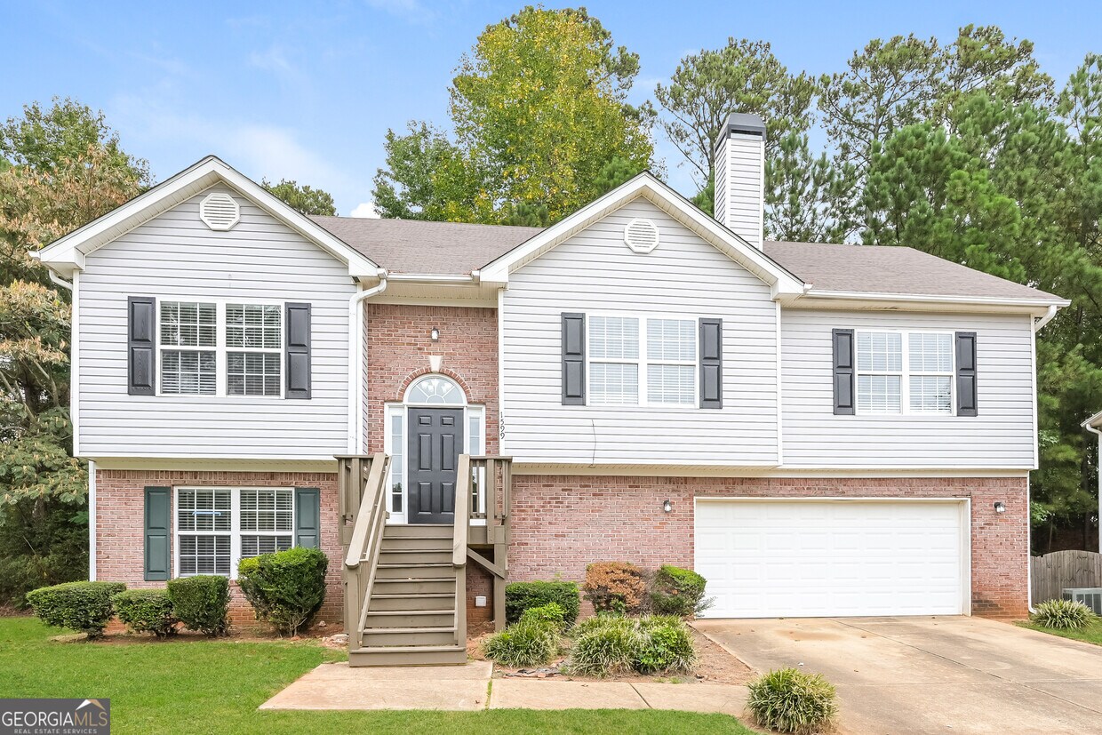 Foto principal - 1599 Queen Elizabeth Dr