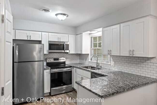 Building Photo - 2 br, 1.5 bath House - 5206 Cypress Ln