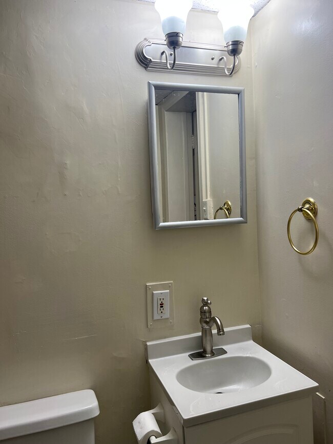 Foto del edificio - 2329 10th Ct S